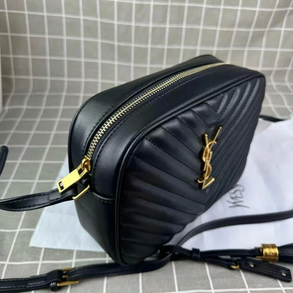 ‼️SOLD‼️ Lou Camera Bag Shoulder Bag - Picture 6 of 7